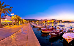 Promenaden am Meer in Kroatien