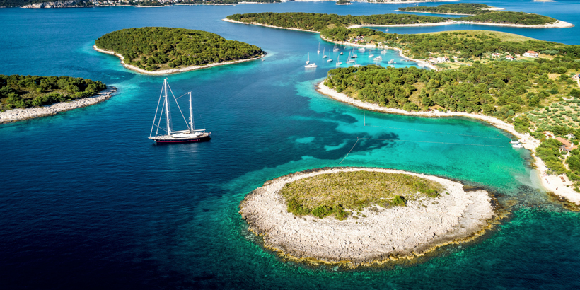 Buchten der Insel Hvar