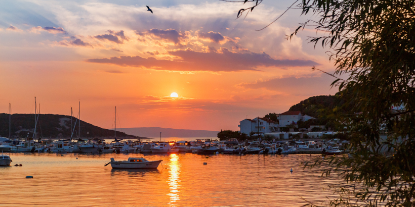 Strände der Stadt Hvar