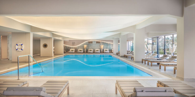 padova-hotel-indoor-pool-overview